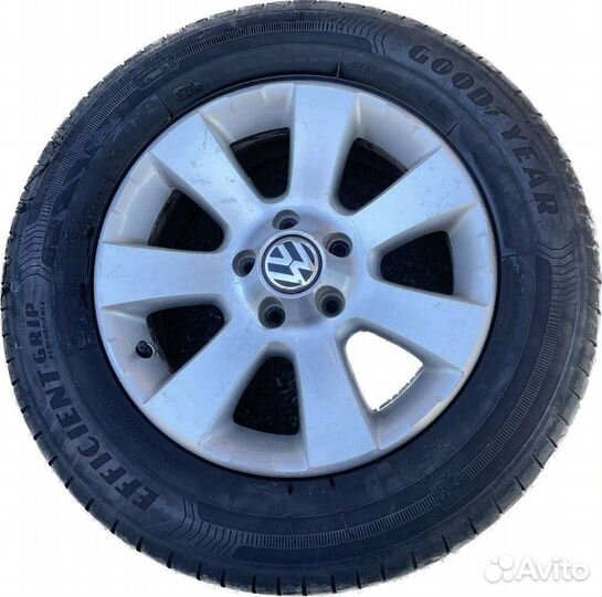 Goodyear EfficientGrip 215/65 R16