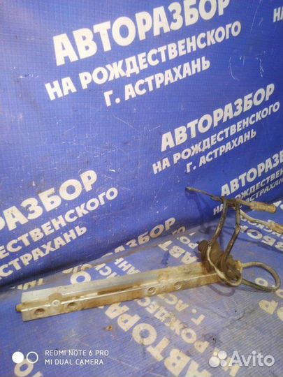 Топливная рампа Ваз Лада 2104 универсал 2106 2010