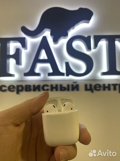 Airpods 2 оригинал б/у