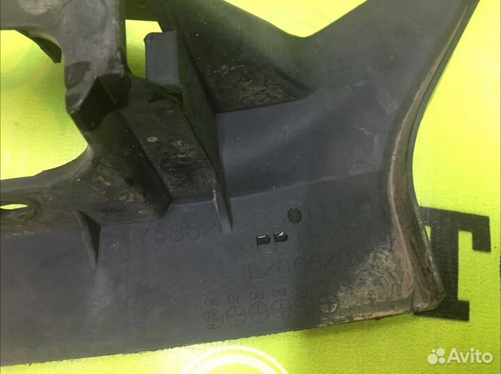 Брызговик левый задний Camry ACV40 2az-fe 2007 г