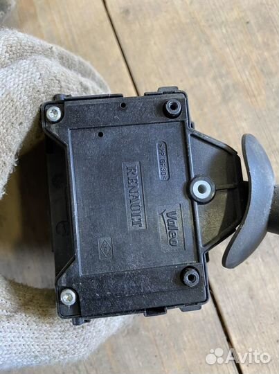 Подрулевой переключатель правый renault logan 2