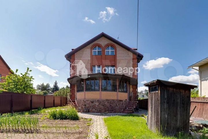 Дом 304 м² на участке 12 сот.