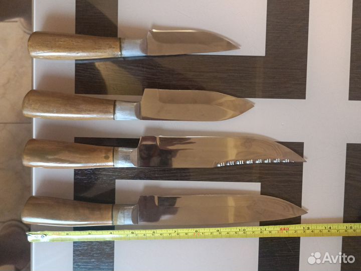 Набор кухонных ножей с подставкой