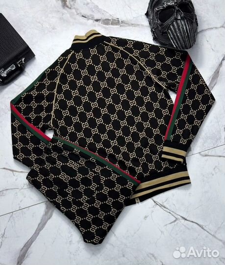 Спортивный костюм Gucci