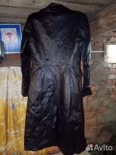 Кожаный плащ женский