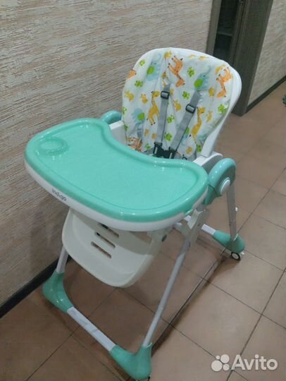 Стульчик для кормления с 6 месяцев