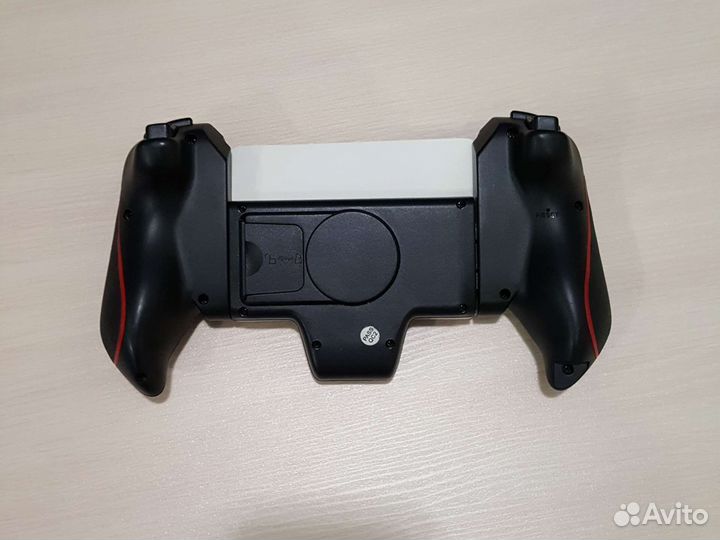 Джойстик для смартфона Ritmix GP-050BTH