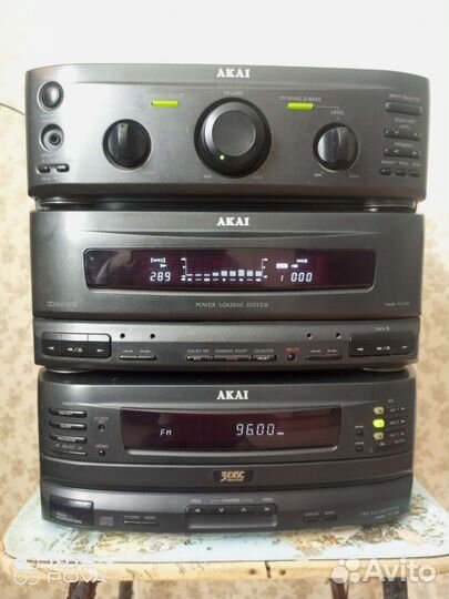 Музыкальный центр акаi AX-690