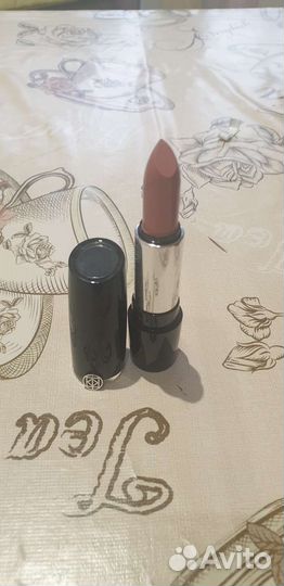 Помада губная