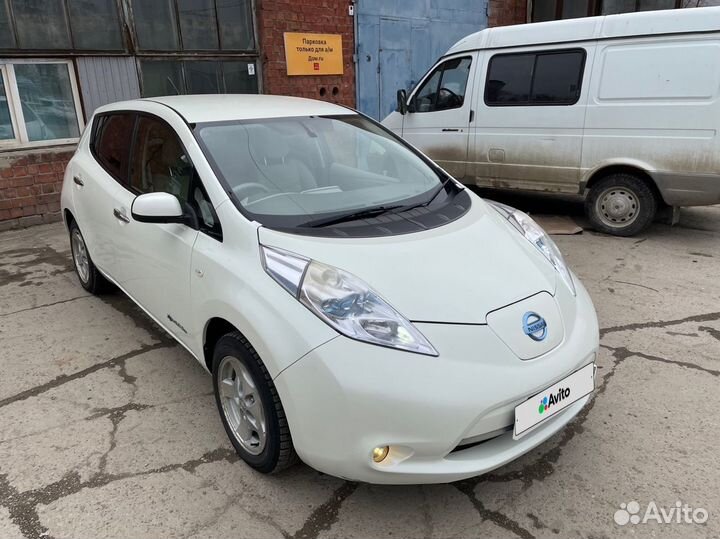 Nissan Leaf, 2012