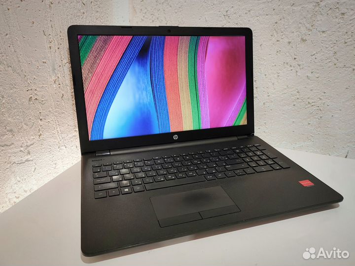 Ноутбук HP AMD A12 4ядра / ddr4 4gb / R7 M340 4 Гб