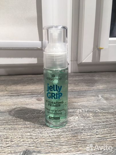 Праймер от essence jelly grip