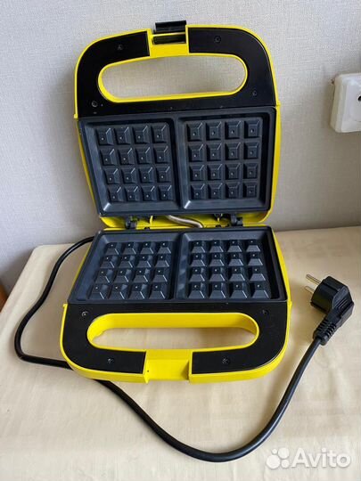 Электрическая вафельница