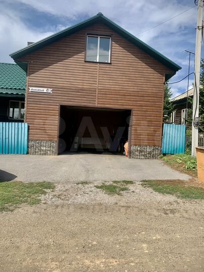 Дом 290 м² на участке 18 сот.