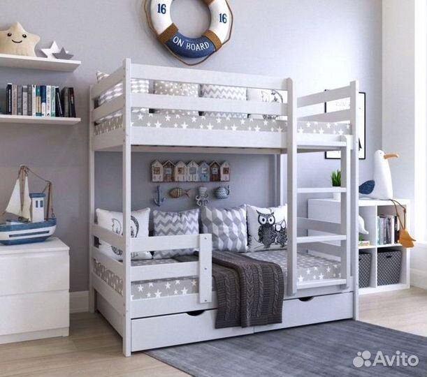 Двухъярусная кровать