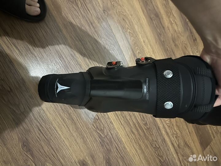 Горнолыжные ботинки Atomic