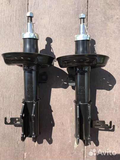 Амортизатор передний chevrolet cruze 1.6/1.8 12