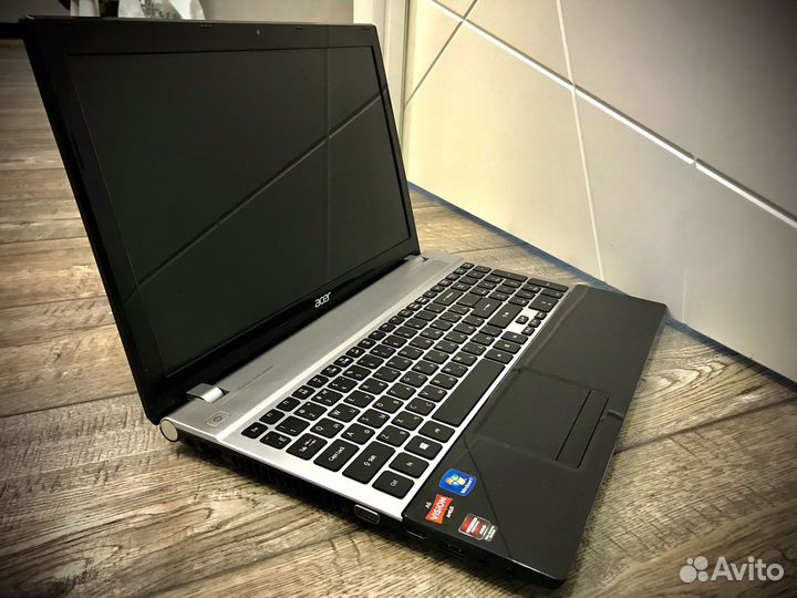 Мощный Acer V3/AMD A8-4500/4 ядра/две видеокарты