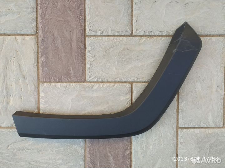 7560542160 Накладка крыла заднего правого Toyota R