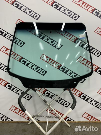 Лобовое стекло Citroen C4 Установка за 1ч