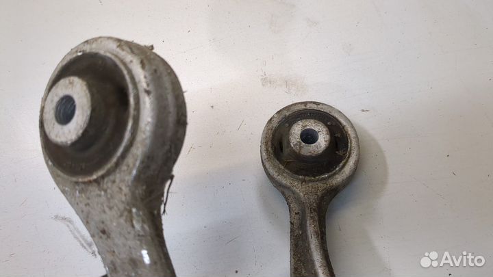 Ступица (кулак, цапфа) Audi A4 (B6), 2004