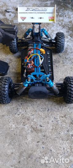 Машина на радиоуправлении 1 10