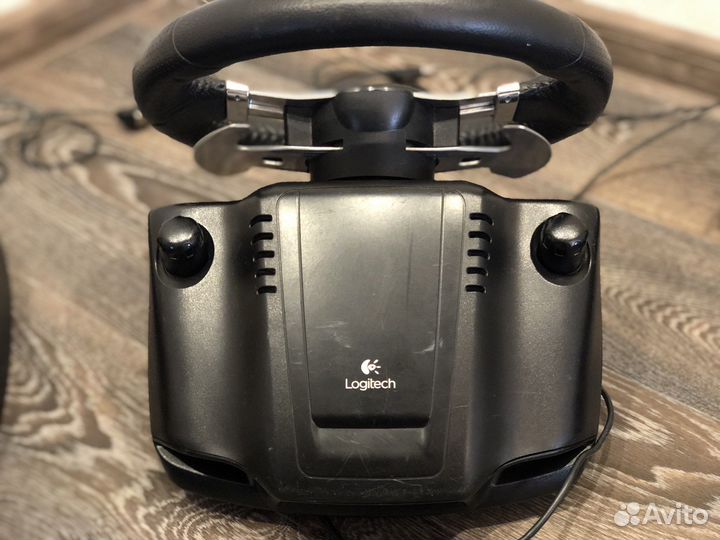 Игровой руль Logitech g27