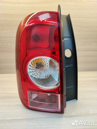 Фонарь задний левый Renault Duster