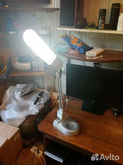 Лампа настольная