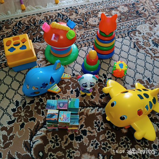 Развивающие игрушки