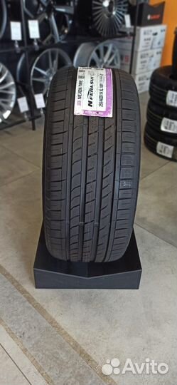 Nexen N'Fera SU1 215/50 R17