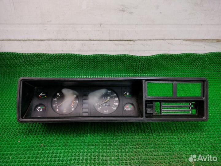 Панель приборов Лада 2107 1 2000