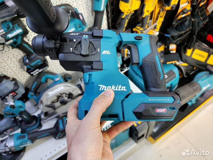 Мини перфоратор Makita XGT 40V HR010g + пылесос