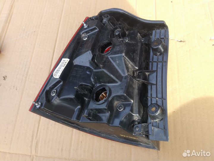 Фонарь задний правый Kia Sorento