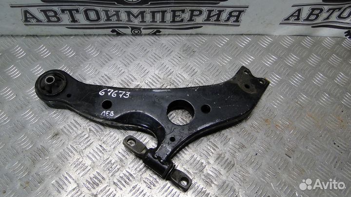 Рычаг передний Toyota Sienna 2 2005 3.3