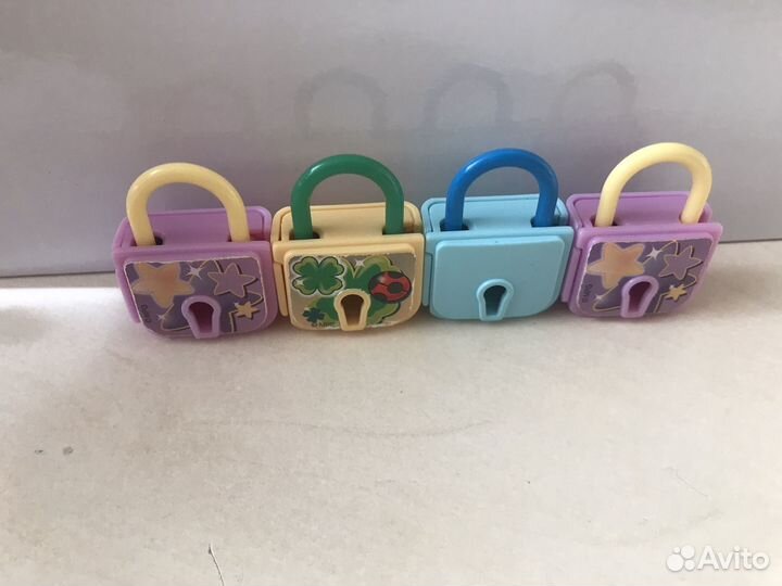 Разные игрушки из киндера