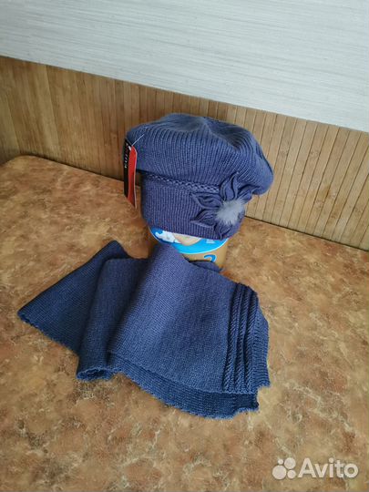 Комплект осень-зима шапка + шарф - новый