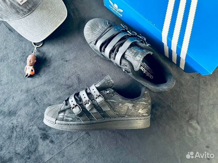 Кроссовки Adidas Superstar