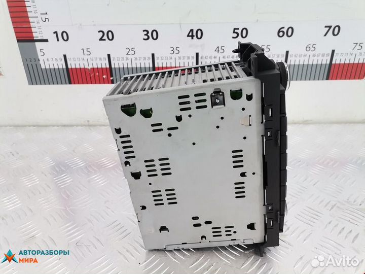 Магнитола Chrysler 300C 2006 05064067AG