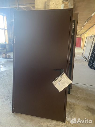 Дверь противопожарная EI 60