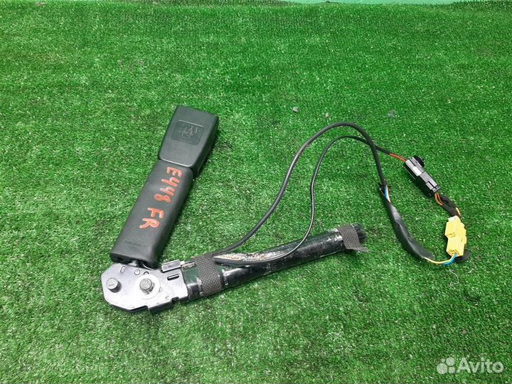 Замок ремня безопасности передний правый Opel Mer