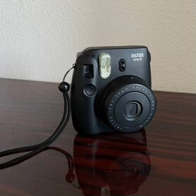 Плёночный фотоаппарат Fujifilm Instax Mini 8