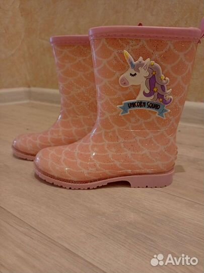 Детские резиновые сапоги новые