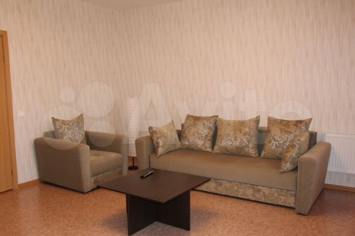 2-к. квартира, 72 м², 4/4 эт.