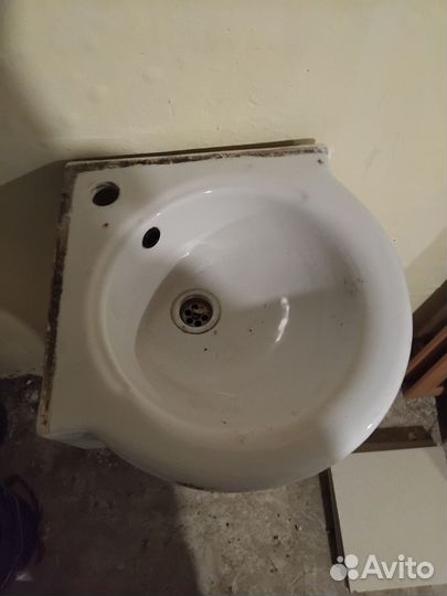 Раковина угловая бу