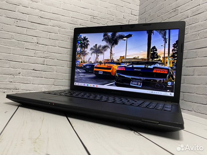 В связи с закрытием офиса продаем ноутбуки