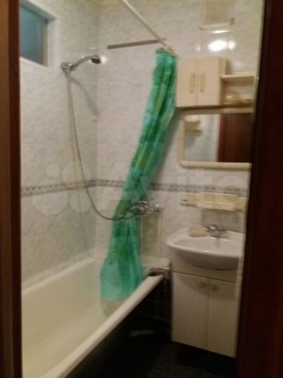 2-к. квартира, 43 м², 3/5 эт.