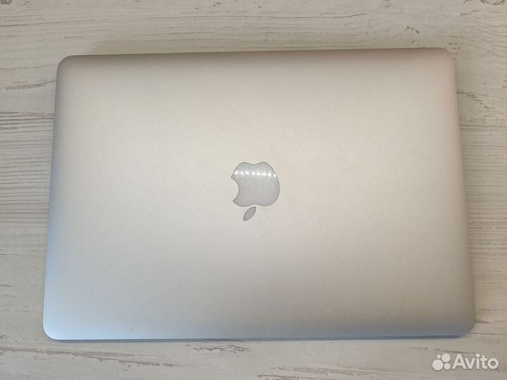 MacBook Air 13 (2017), 128 гб