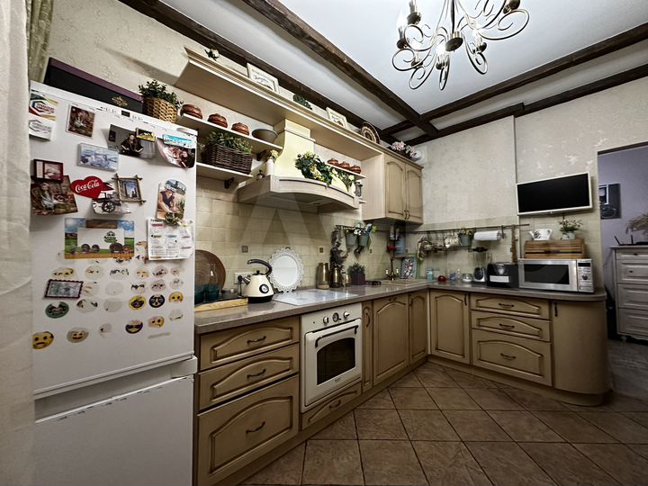 3-к. квартира, 83 м², 4/9 эт.