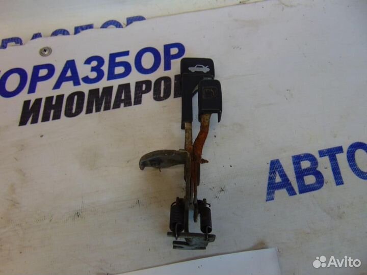 Ручка открывания лючка бензобака для Mitsubishi La